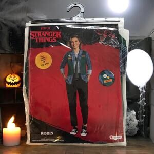 Stranger Things Women's Junior Medium New In Package Robin Video Store Costume